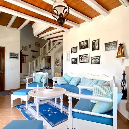 Maison Perchee Coeur De L'ile Vue A 190m בית נופש