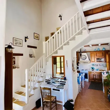 Maison Perchee Coeur De L'ile Vue A 190m בית נופש *